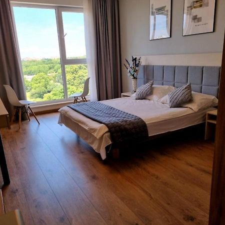 Warsaw Apartments - Luxury Top-View Aparthotel Bagian luar foto