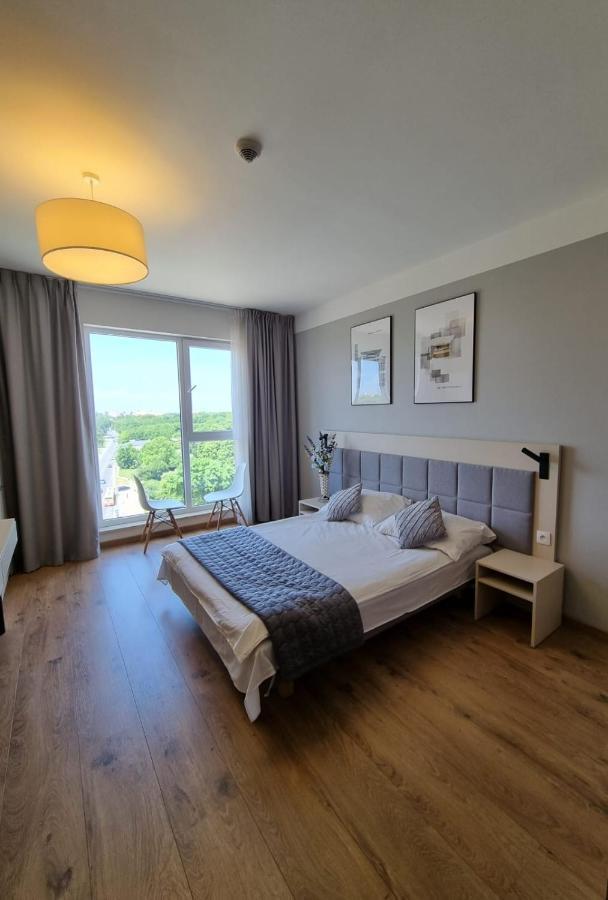 Warsaw Apartments - Luxury Top-View Aparthotel Bagian luar foto