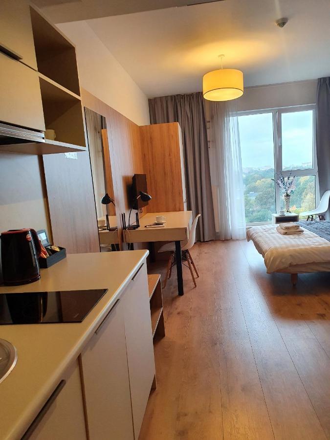Warsaw Apartments - Luxury Top-View Aparthotel Bagian luar foto