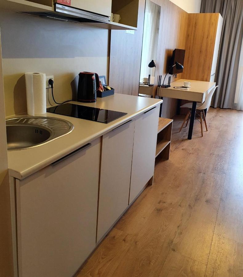 Warsaw Apartments - Luxury Top-View Aparthotel Bagian luar foto